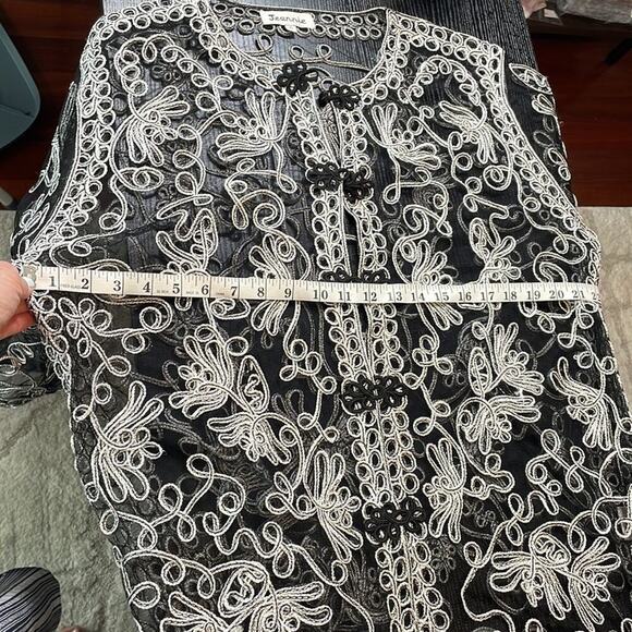Jeannie mesh and embroidered Asian inspired jacket - Picture 4 of 7